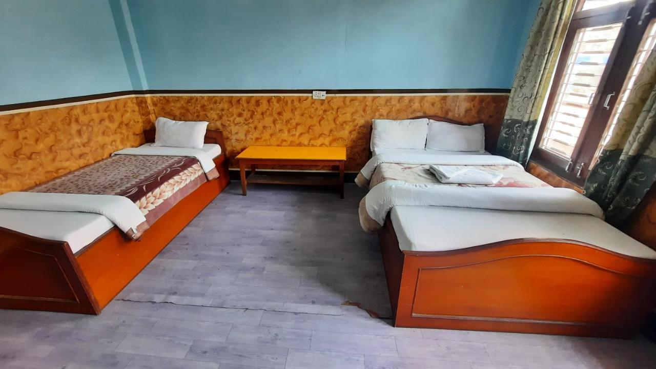 Hotel Lake Garden Pokhara Kültér fotó