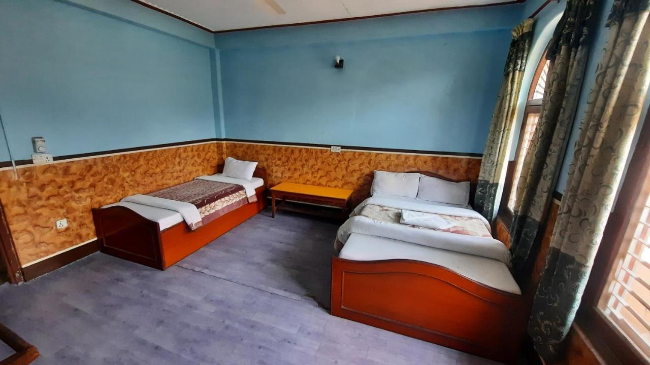 Hotel Lake Garden Pokhara Kültér fotó