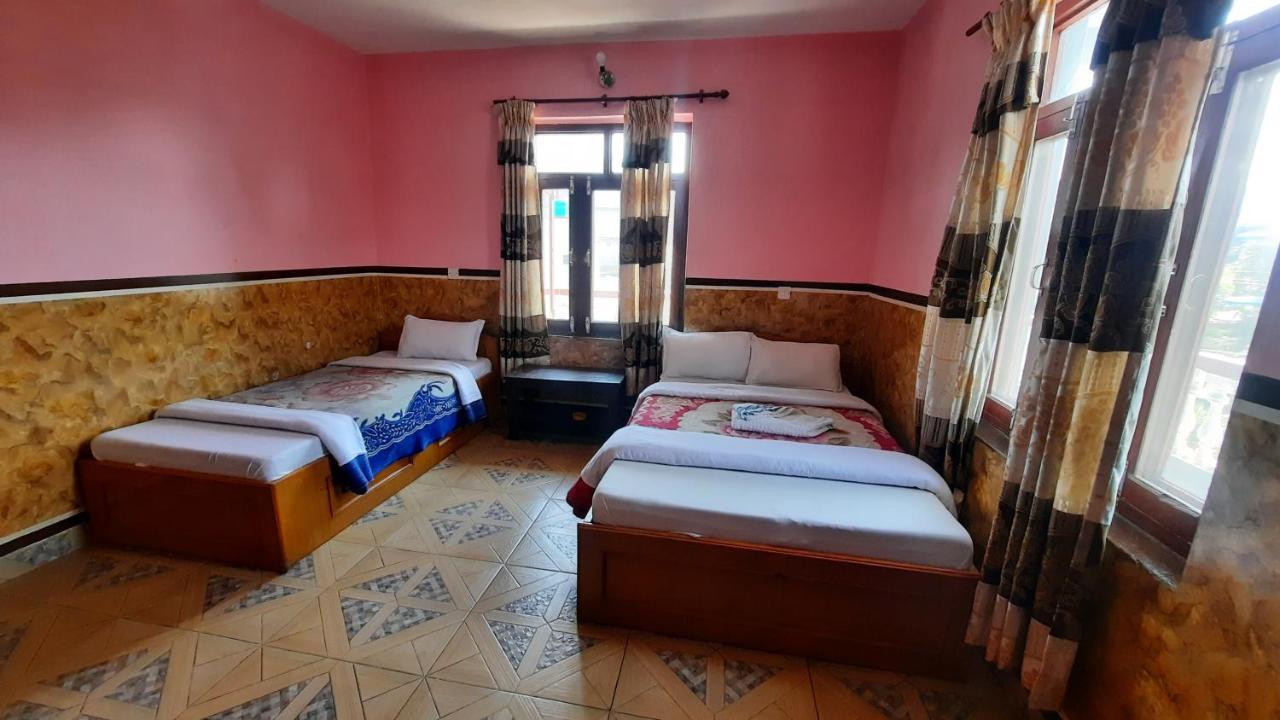 Hotel Lake Garden Pokhara Kültér fotó